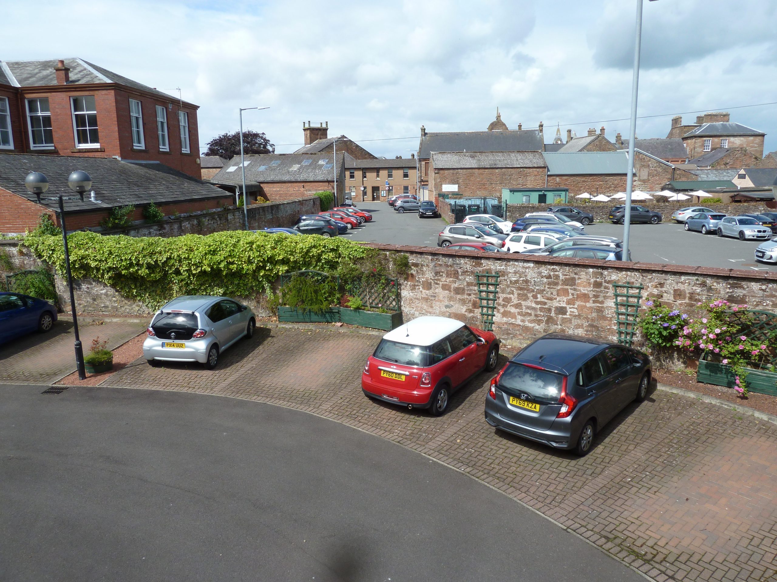 17 Murray Court, Annan, DG12 6FD HR&S